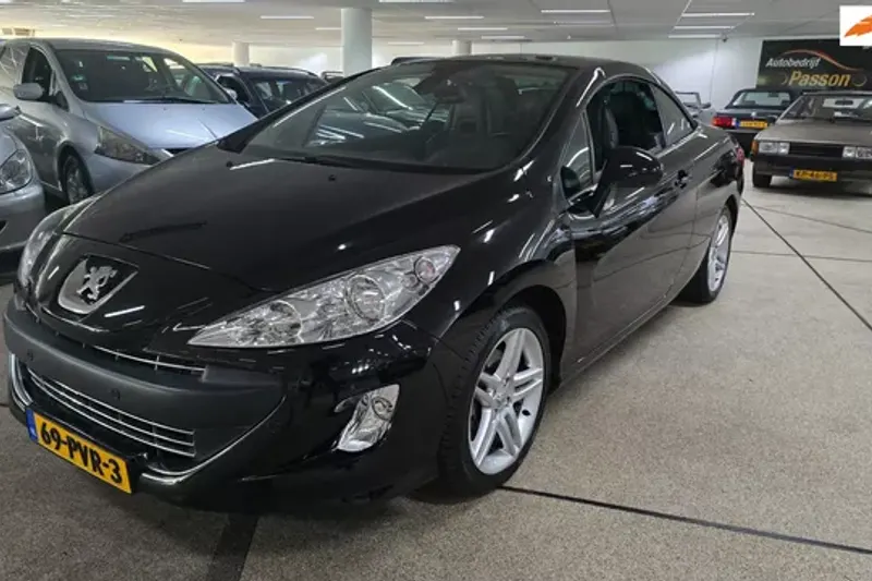 Peugeot 308 (2011)