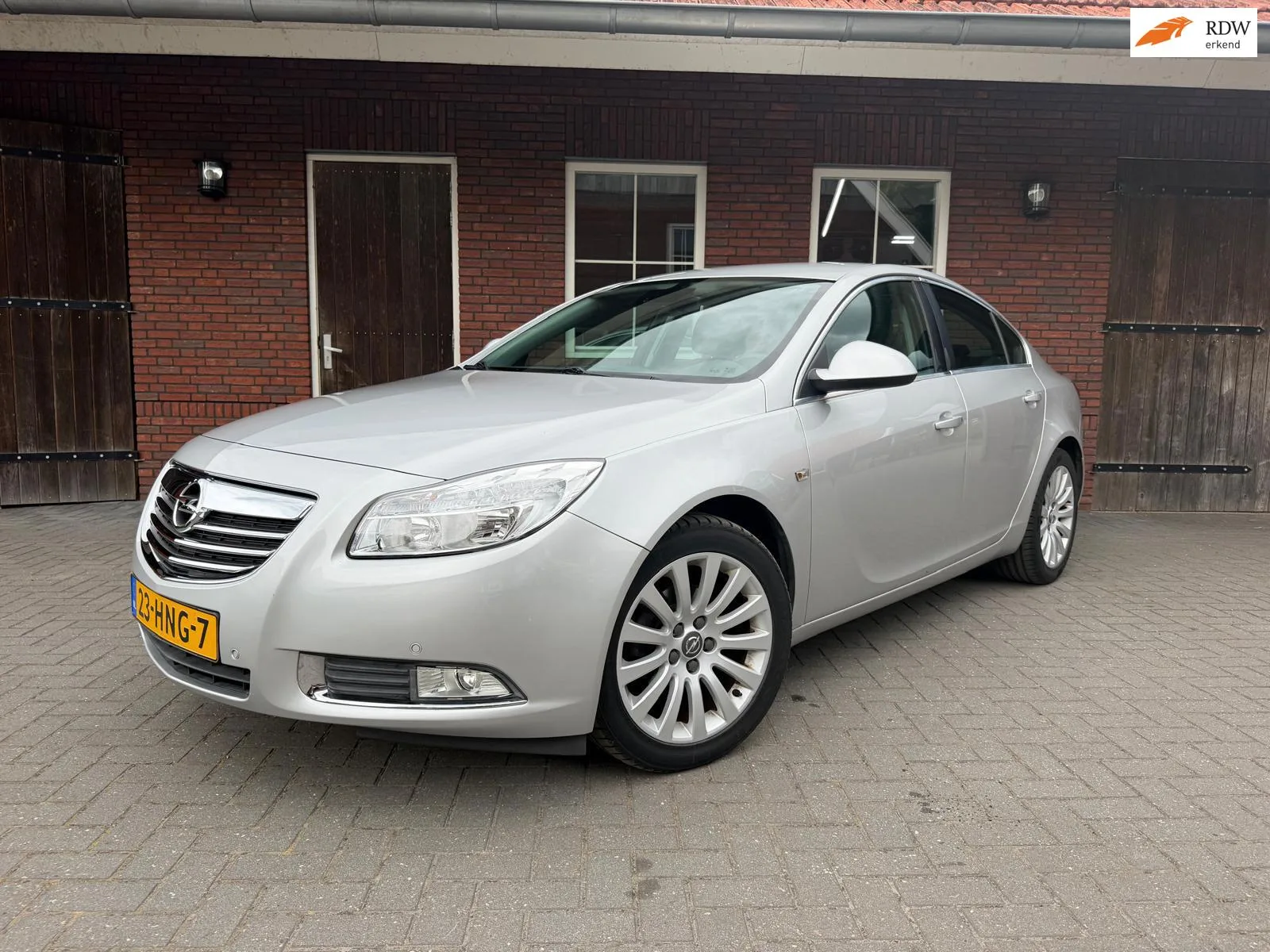 Opel Insignia (2009) — foto 1