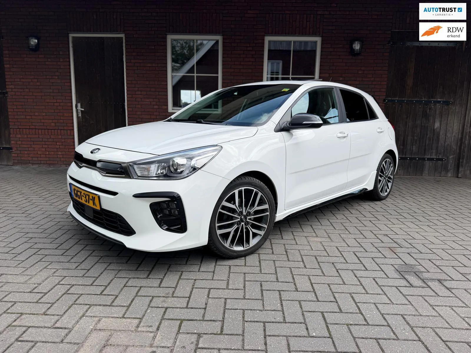 Kia Rio (2018) — foto 1