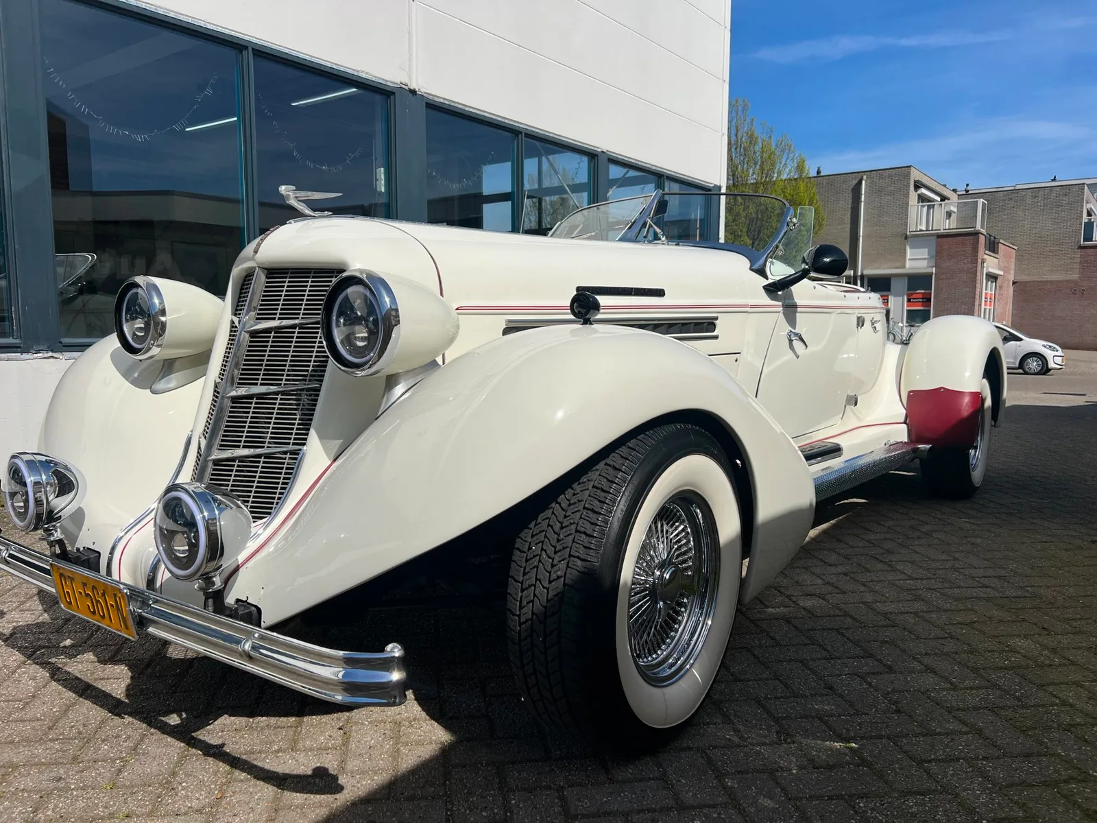 Auburn PHAETON (1981) — foto 1