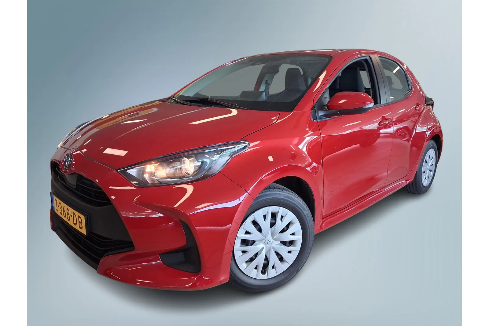 Toyota Yaris (2024) — foto 1