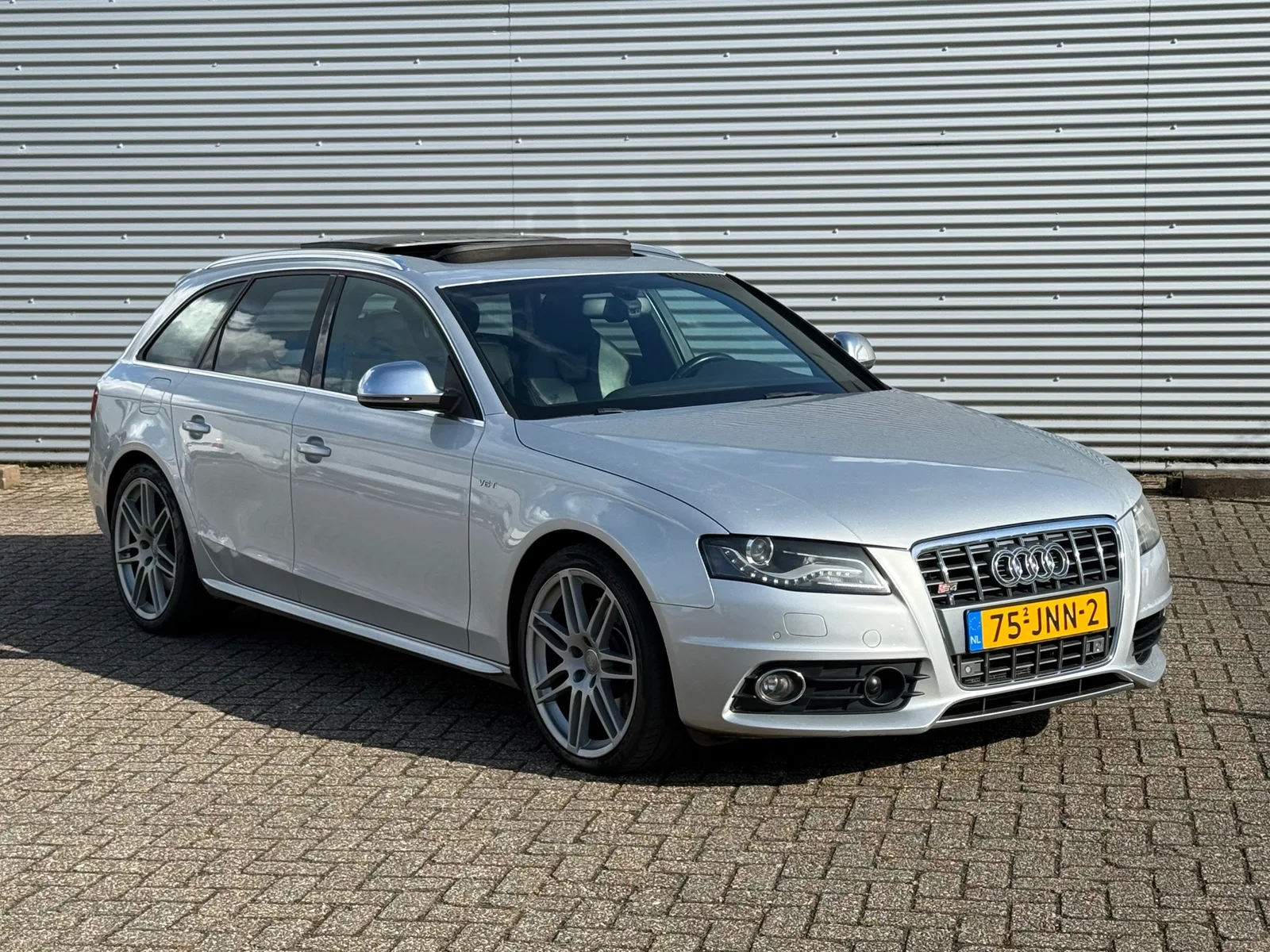 Audi A4 (2009) — foto 1