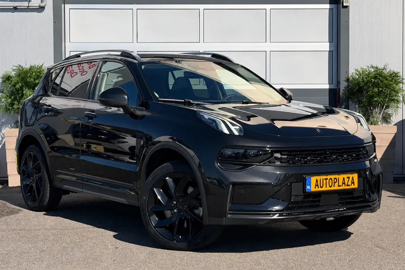 Lynk & Co 01 (2022)