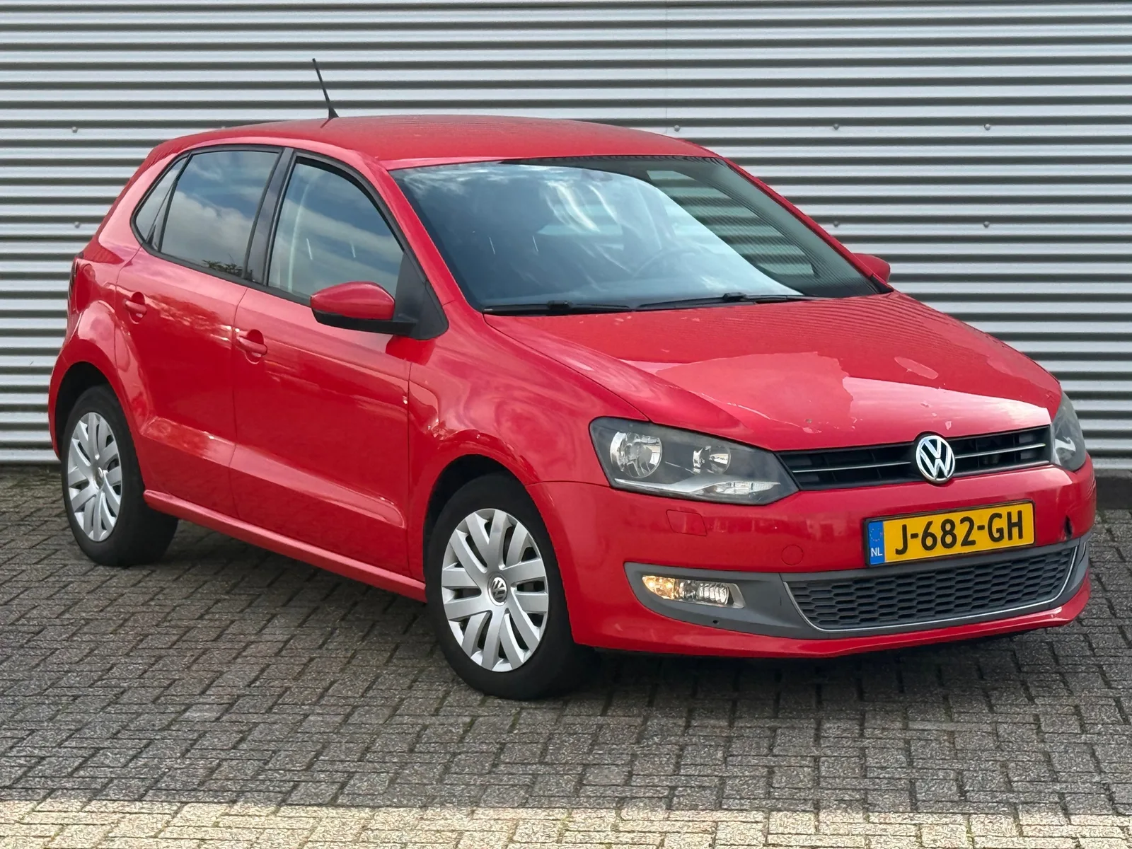 Volkswagen Polo (2010) — foto 1