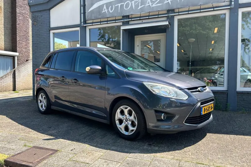 Ford Grand C-Max (2011)