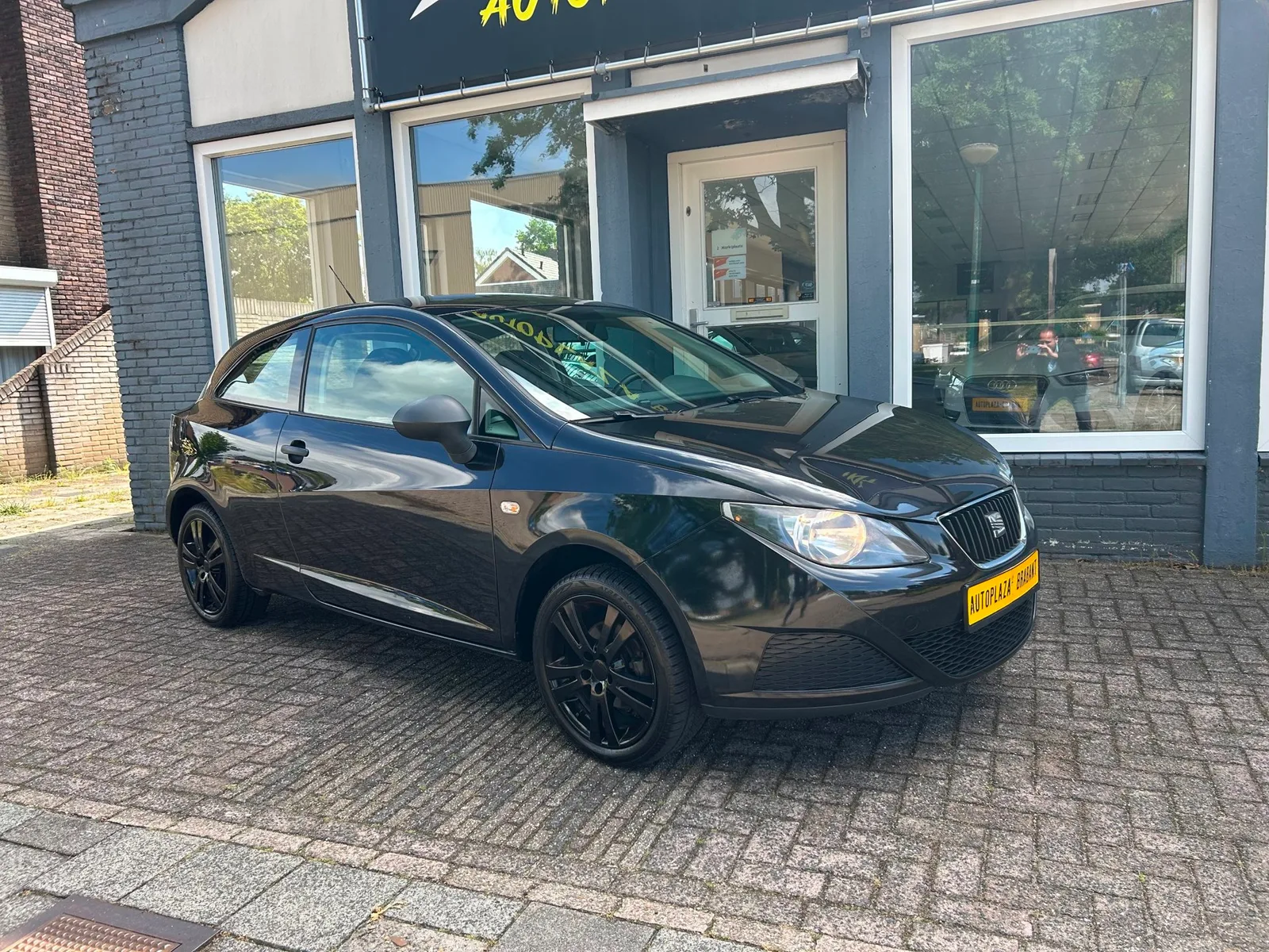 SEAT Ibiza (2011) — foto 1