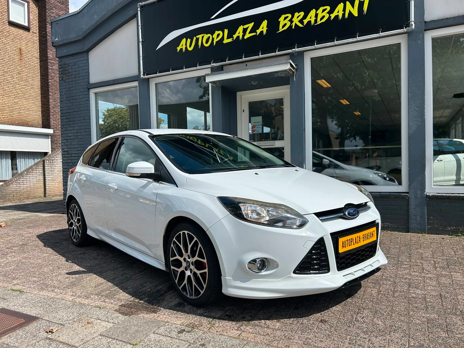 Ford Focus (2013) — foto 1