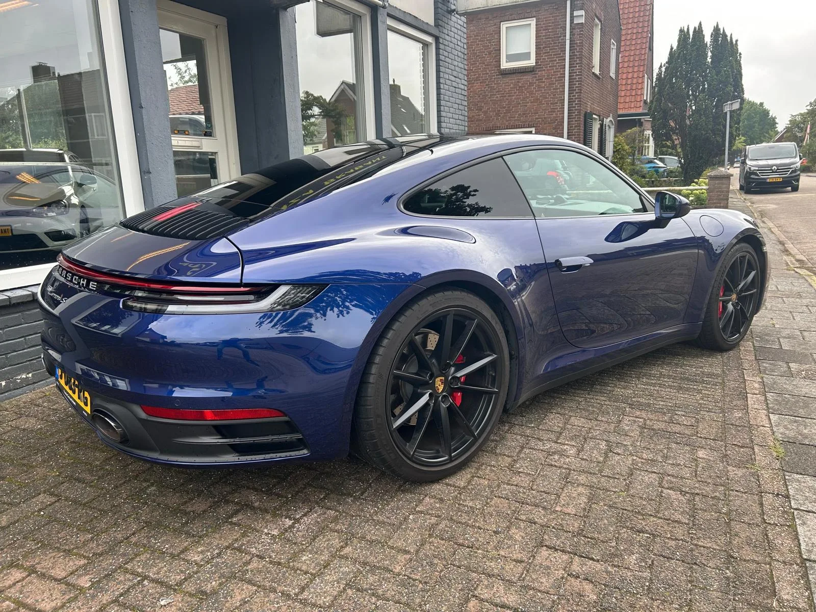 Porsche 911 (2019) — foto 1
