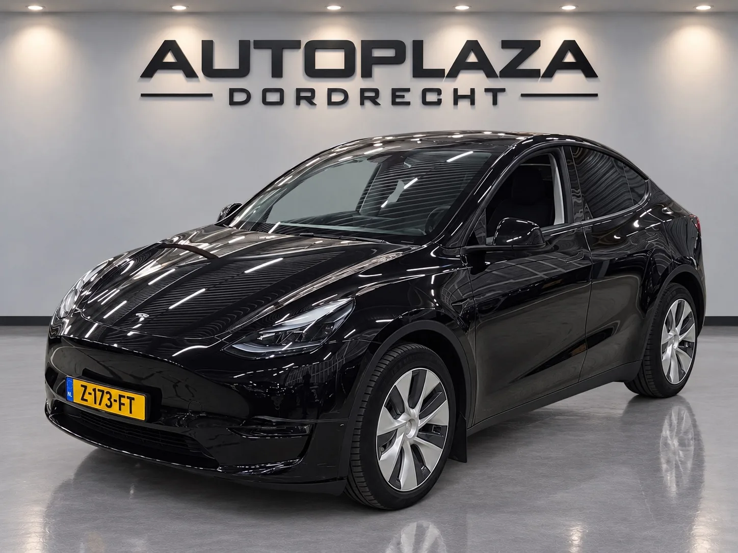 Tesla Model Y (2022) — foto 1