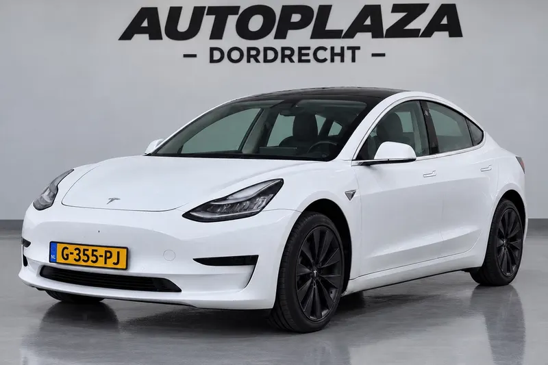 Tesla Model 3 (2019)