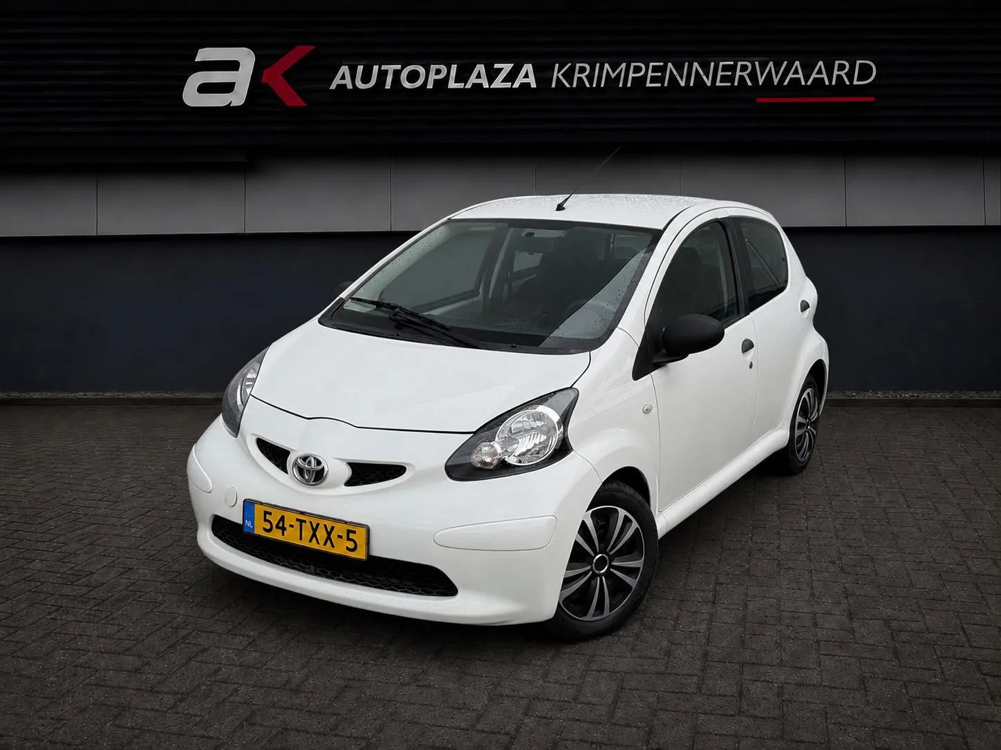 Toyota Aygo (2012) — foto 1