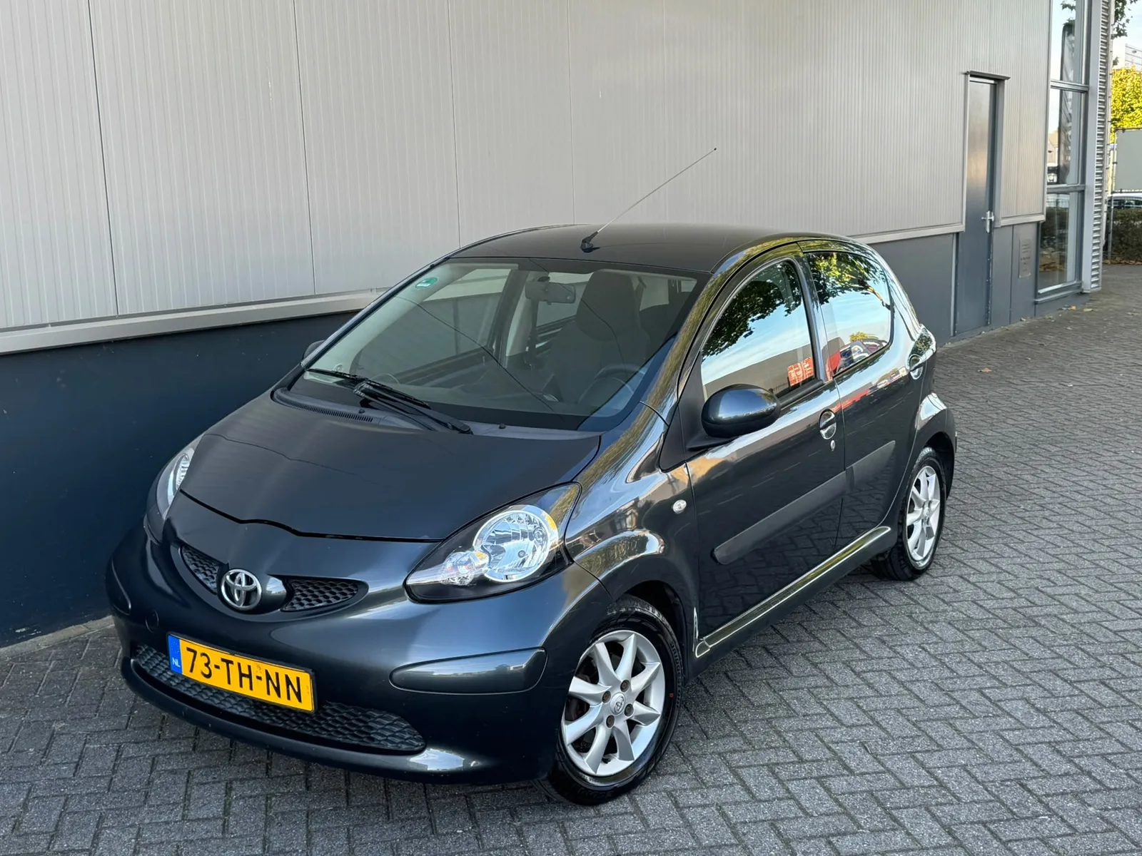 Toyota Aygo (2006) — foto 1