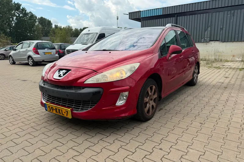 Peugeot 308 (2010)