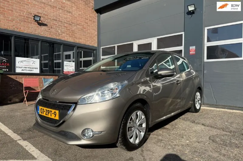 Peugeot 208 (2013)