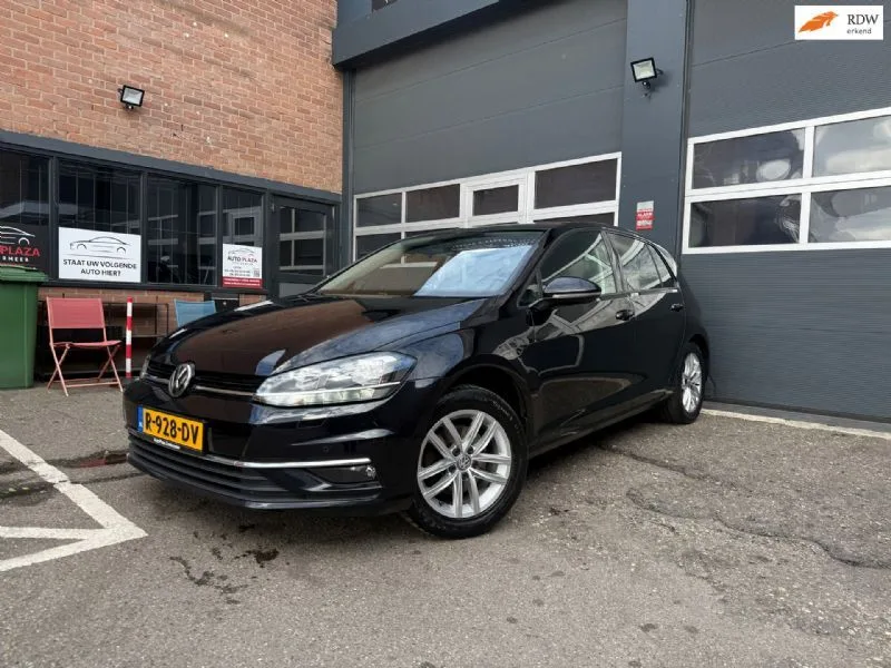 Volkswagen Golf (2017) — foto 1