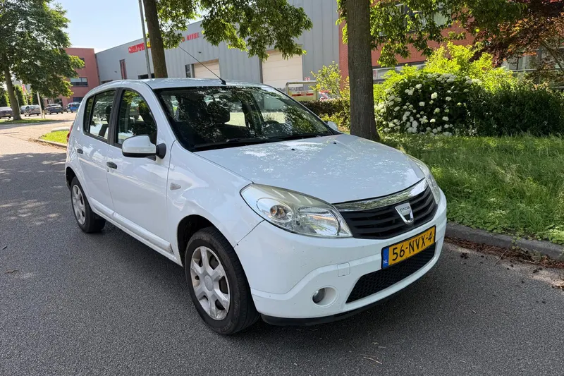 Dacia Sandero (2010)
