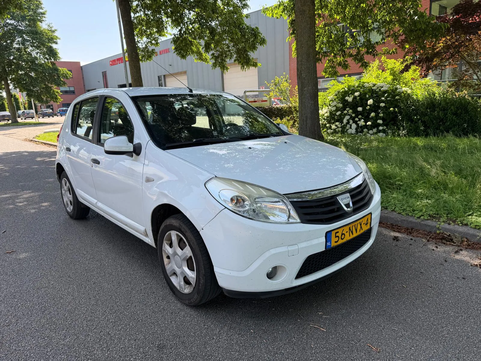 Dacia Sandero (2010) — foto 1