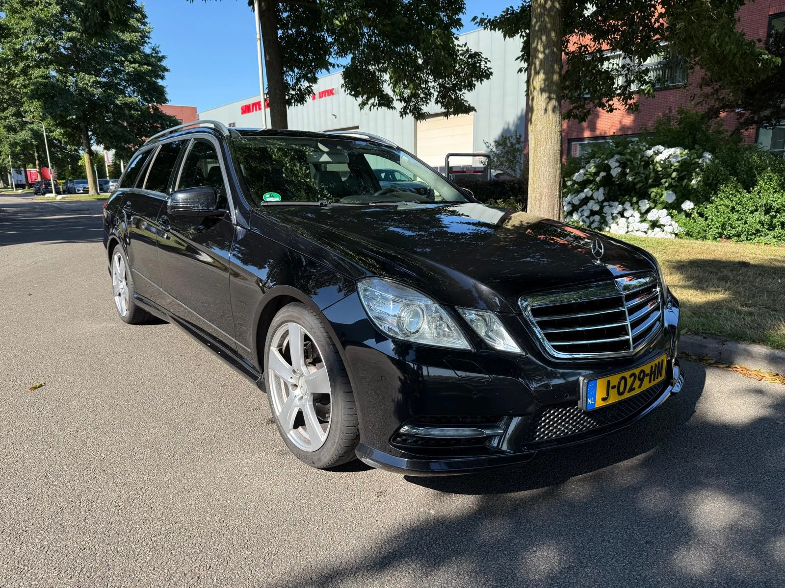 Mercedes-Benz E-Klasse (2012) — foto 1