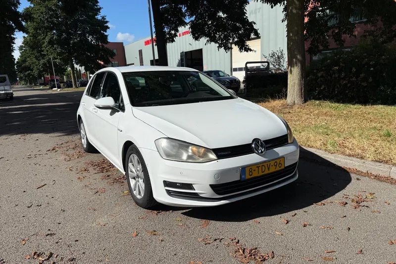 Volkswagen Golf (2014)