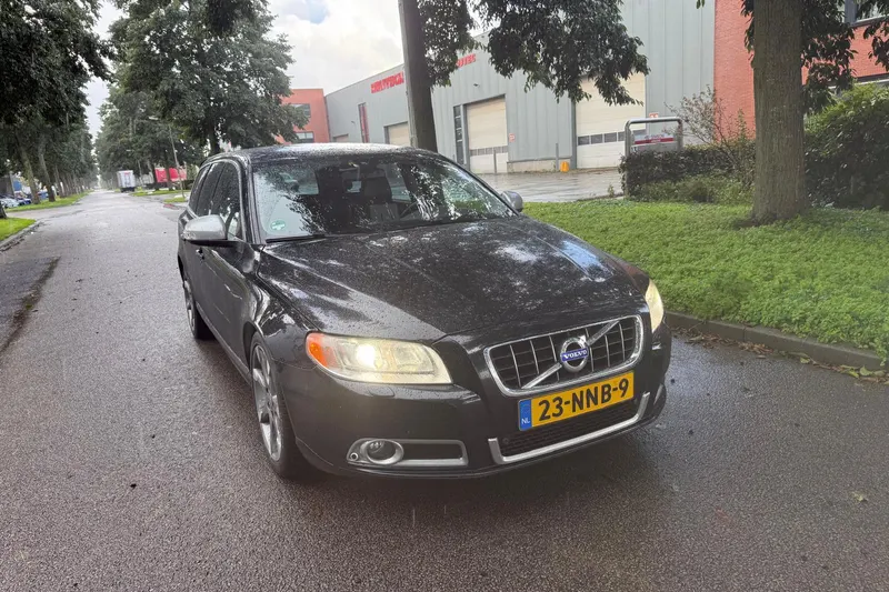 Volvo V70 (2010)