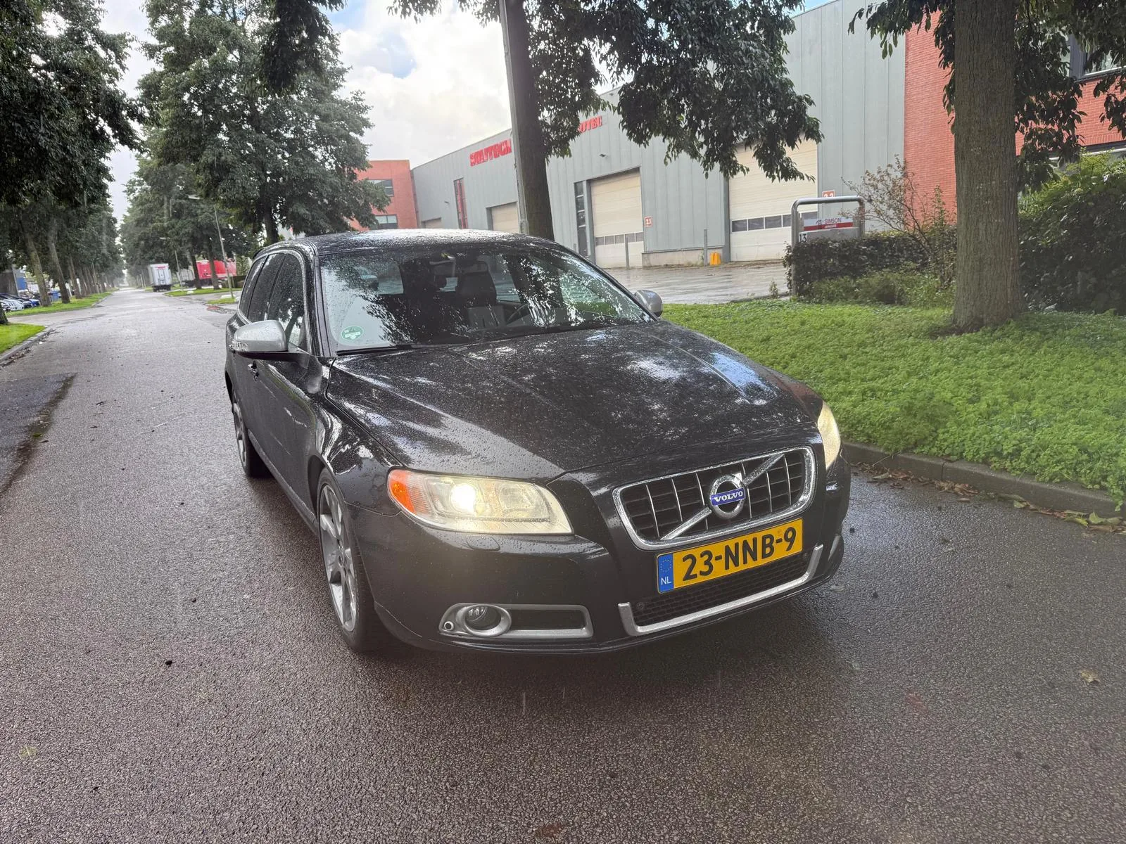 Volvo V70 (2010) — foto 1