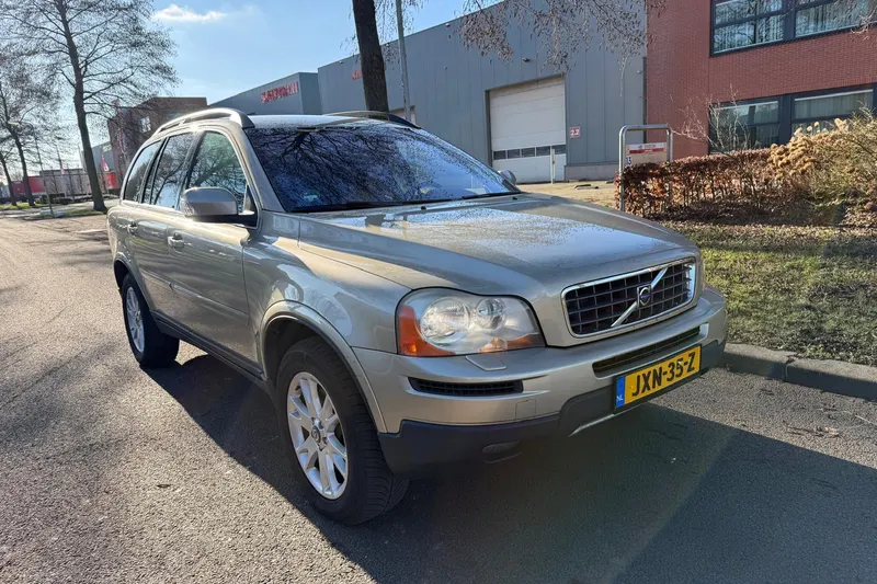 Volvo XC90 (2009)