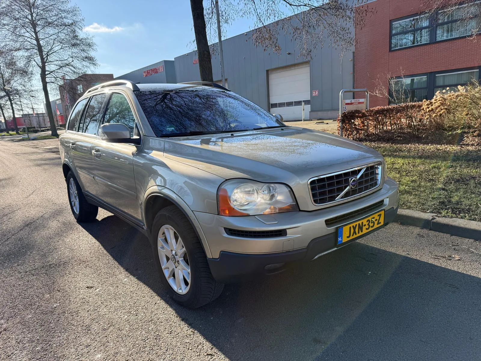 Volvo XC90 (2009) — foto 1