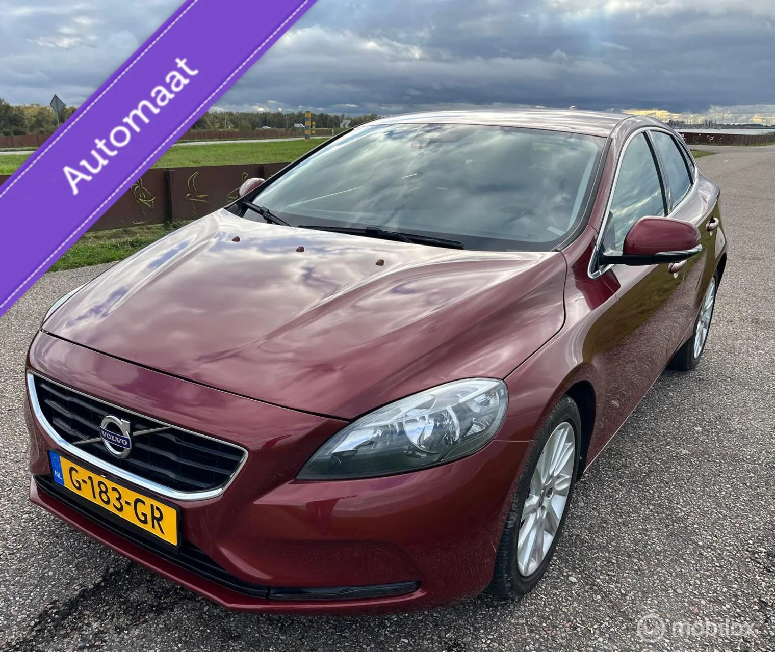 Volvo V40 (2014) — foto 1