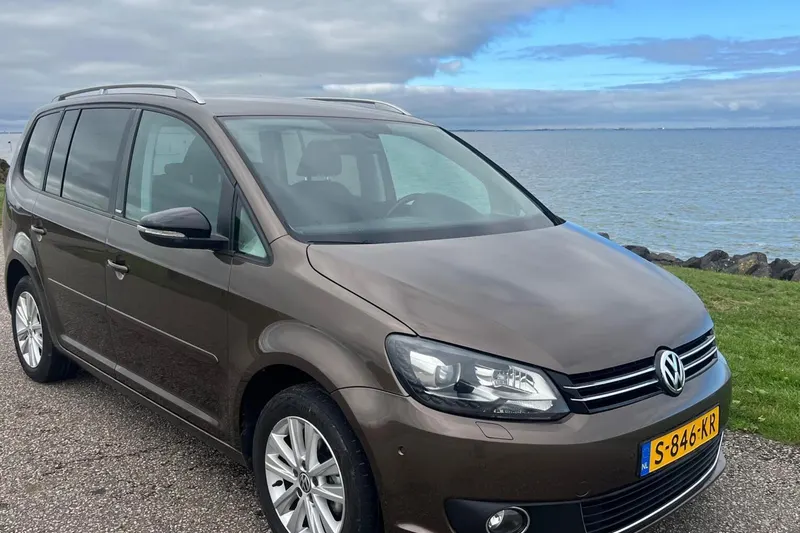 Volkswagen Touran (2012)