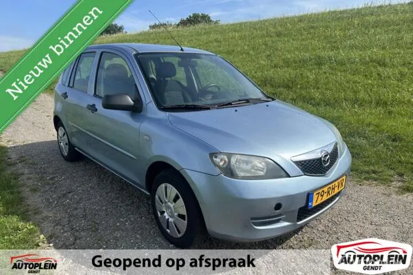 Mazda 2 (2005) — foto 1