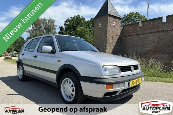 Volkswagen Golf (1995) — foto 1