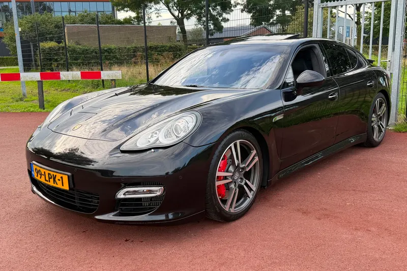 Porsche Panamera (2010)