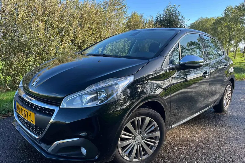 Peugeot 208 (2019)