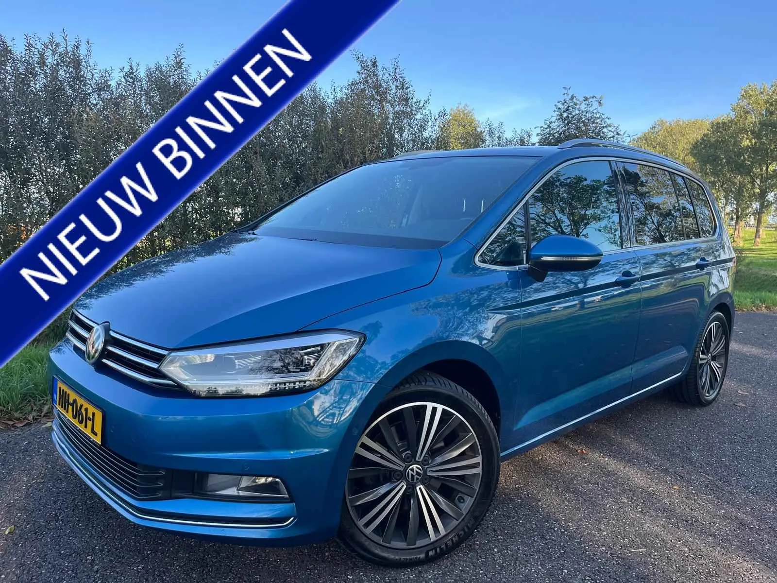Volkswagen Touran (2015) — foto 1