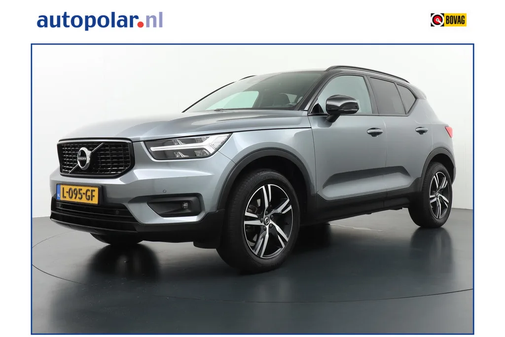 Volvo XC40 (2018) — foto 1