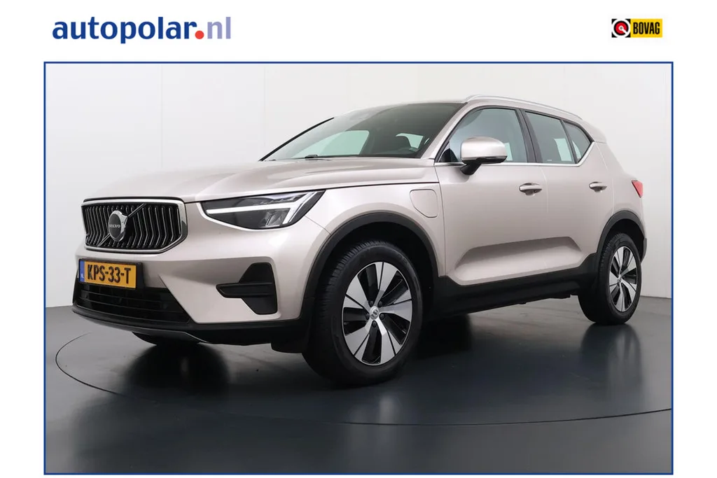 Volvo XC40 (2023) — foto 1