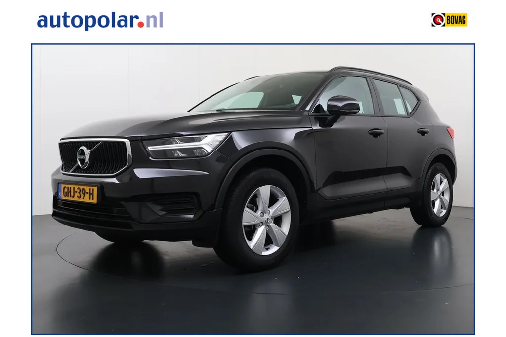 Volvo XC40 (2019) — foto 1