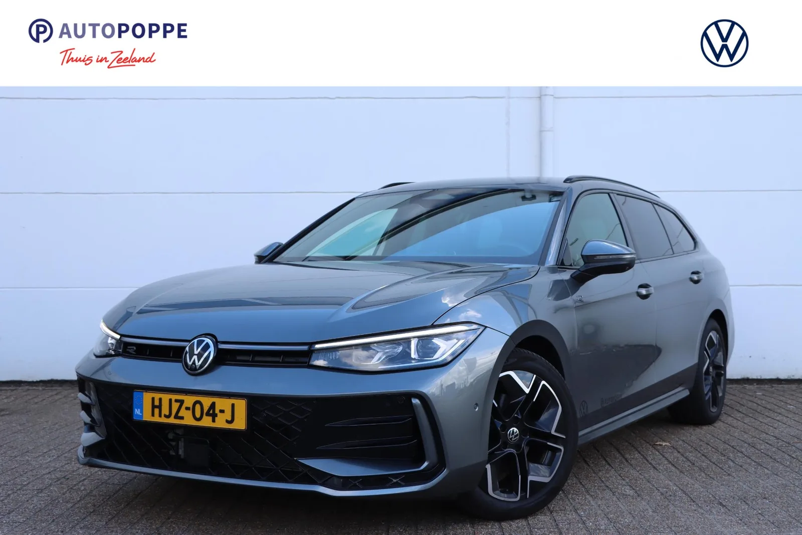 Volkswagen Passat (2025) — foto 1