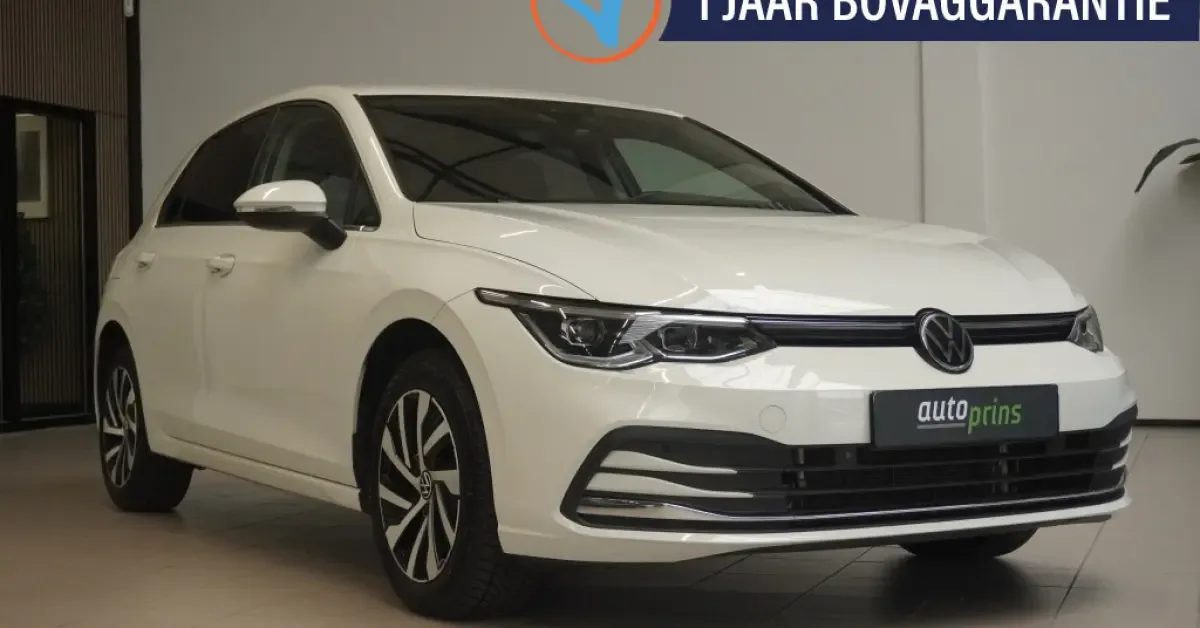 Volkswagen Golf (2020) — foto 1