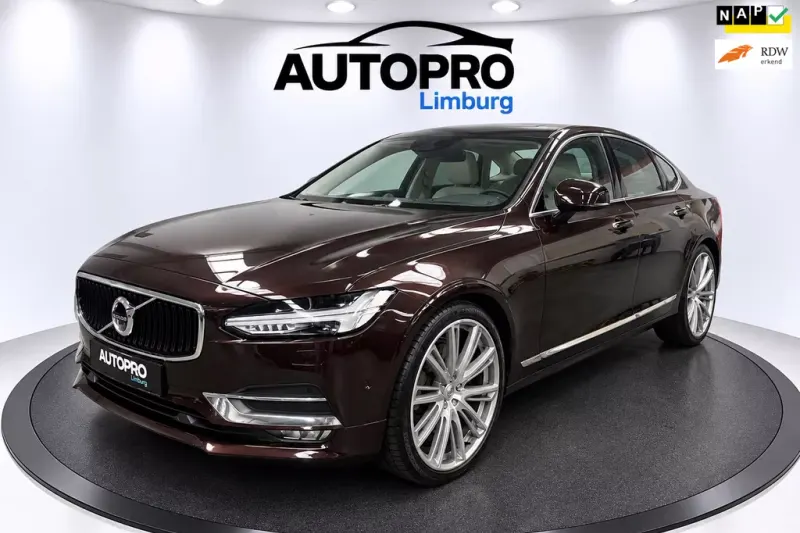 Volvo S90 (2017)