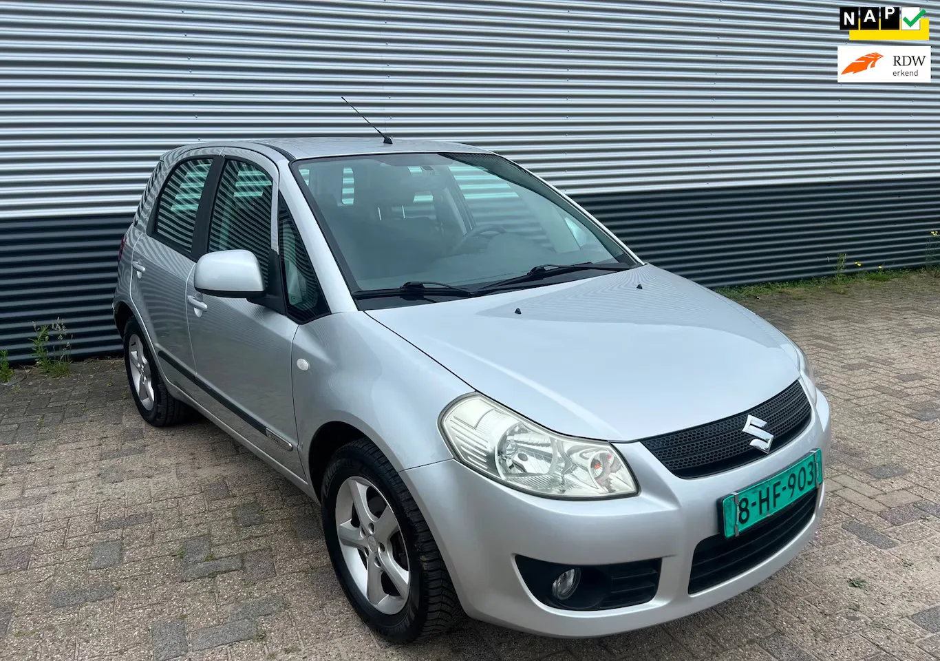 Suzuki SX4 (2007) — foto 1