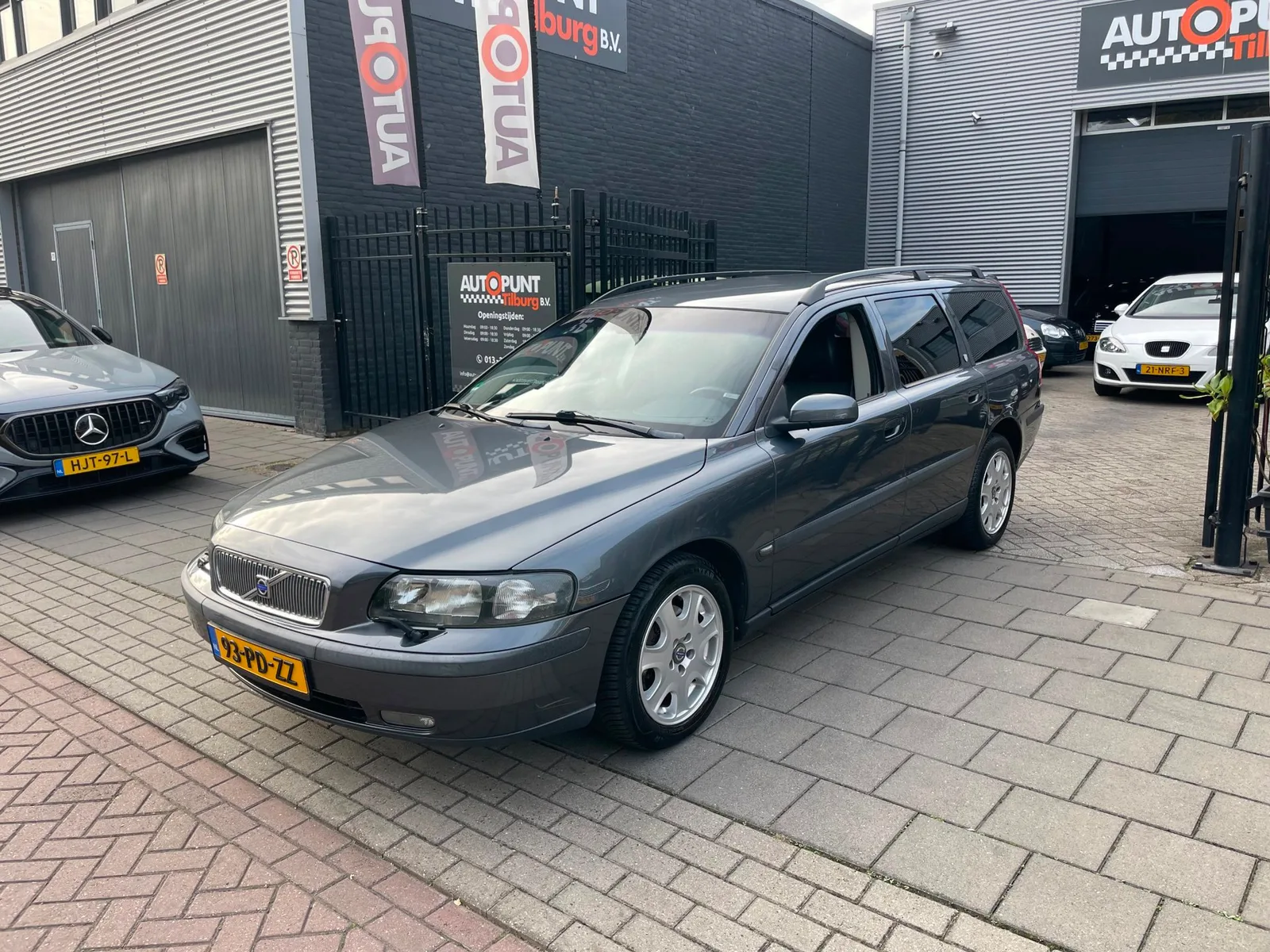 Volvo V70 (2004) — foto 1