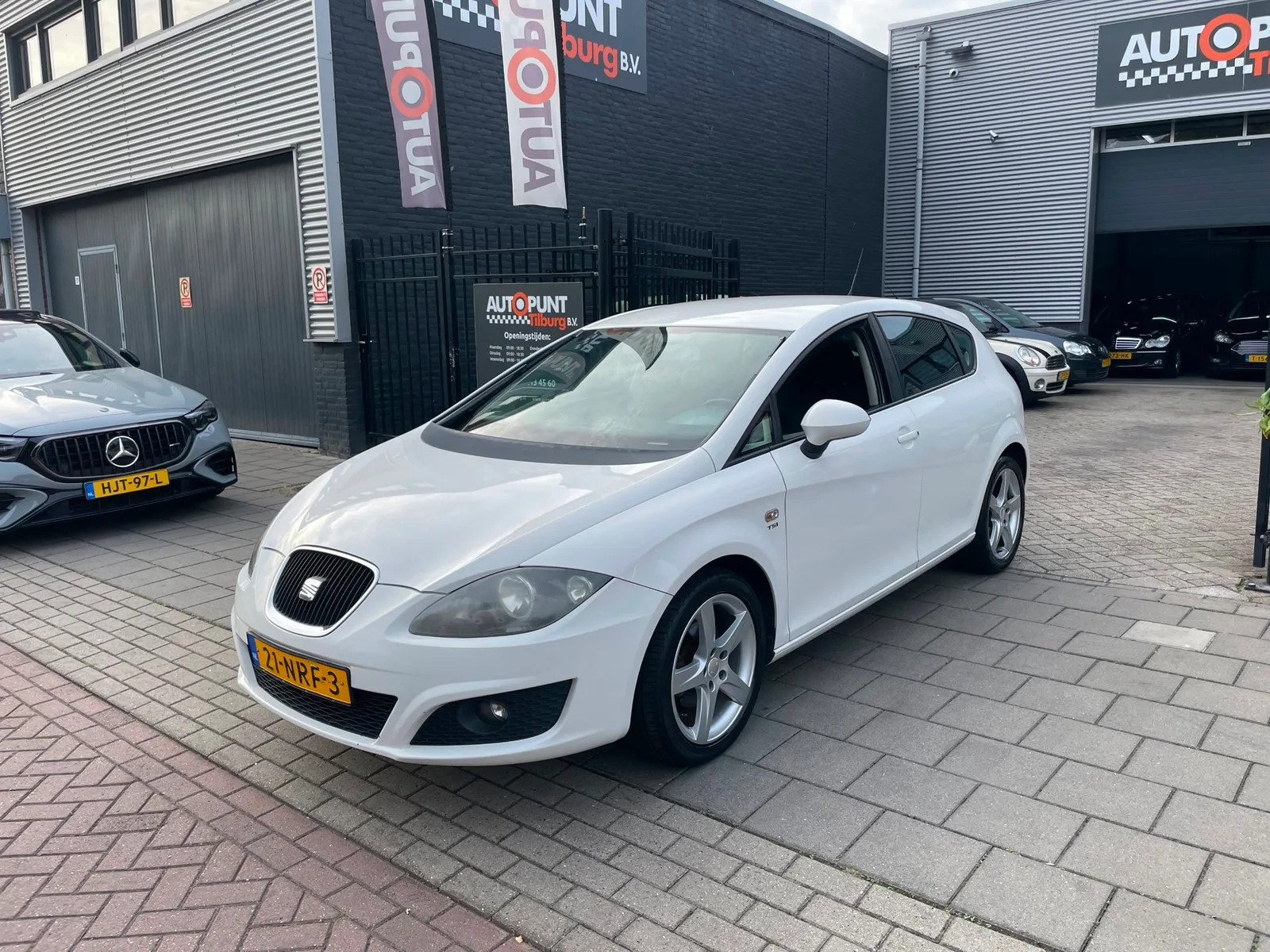 SEAT Leon (2010) — foto 1