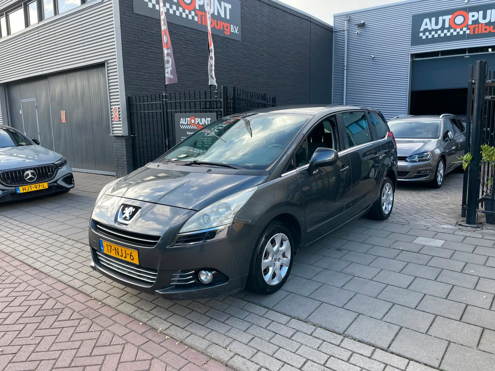 Peugeot 5008 (2010) — foto 1