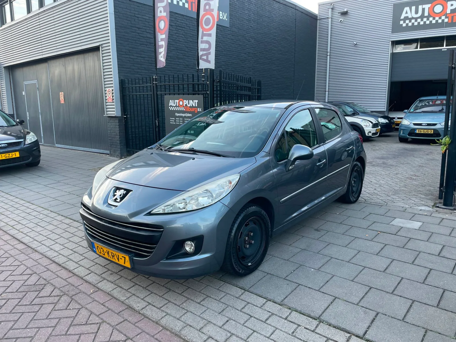 Peugeot 207 (2010) — foto 1