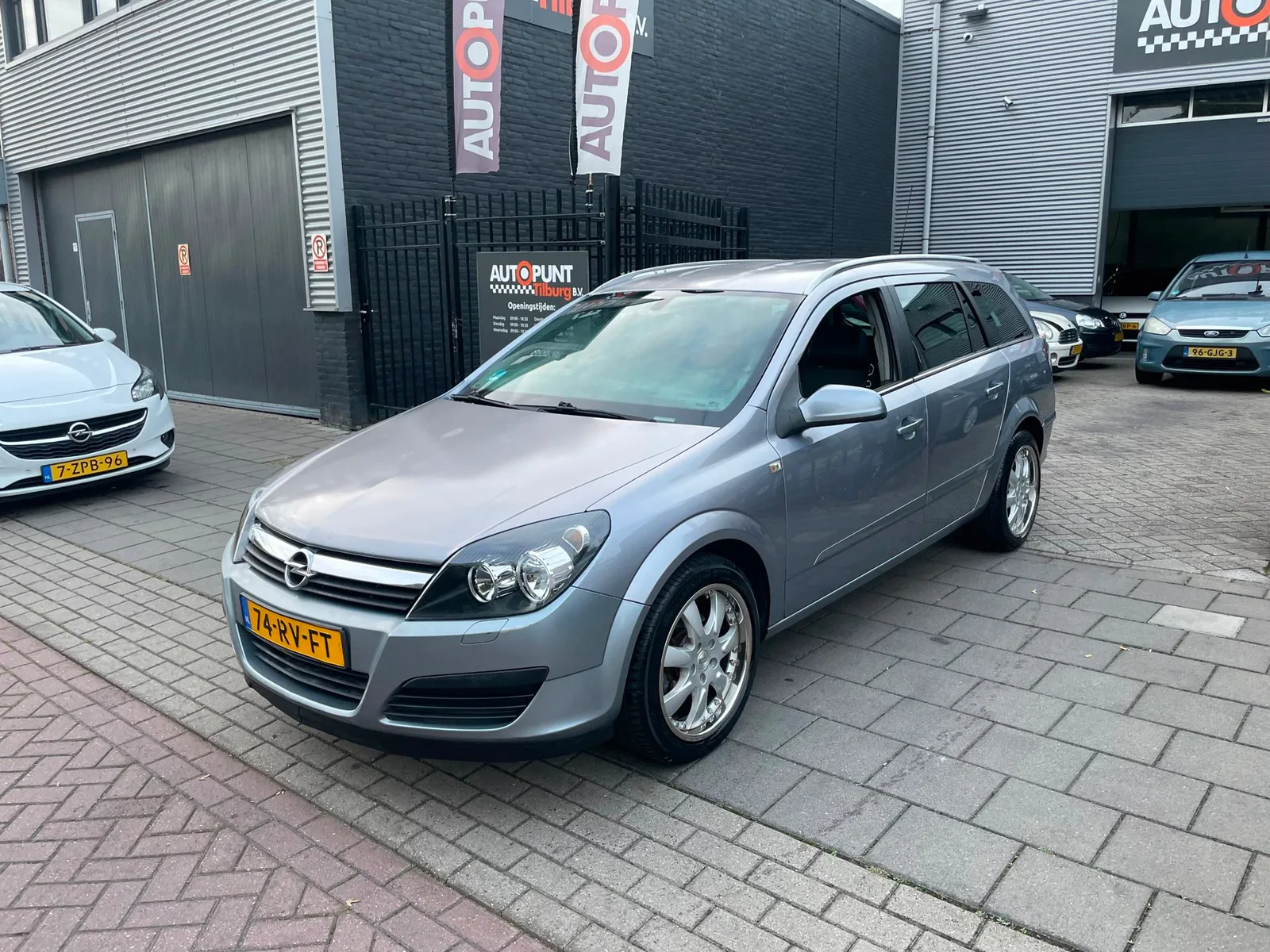 Opel Astra (2005) — foto 1
