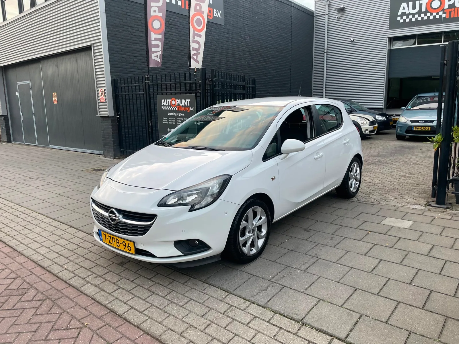 Opel Corsa (2015) — foto 1