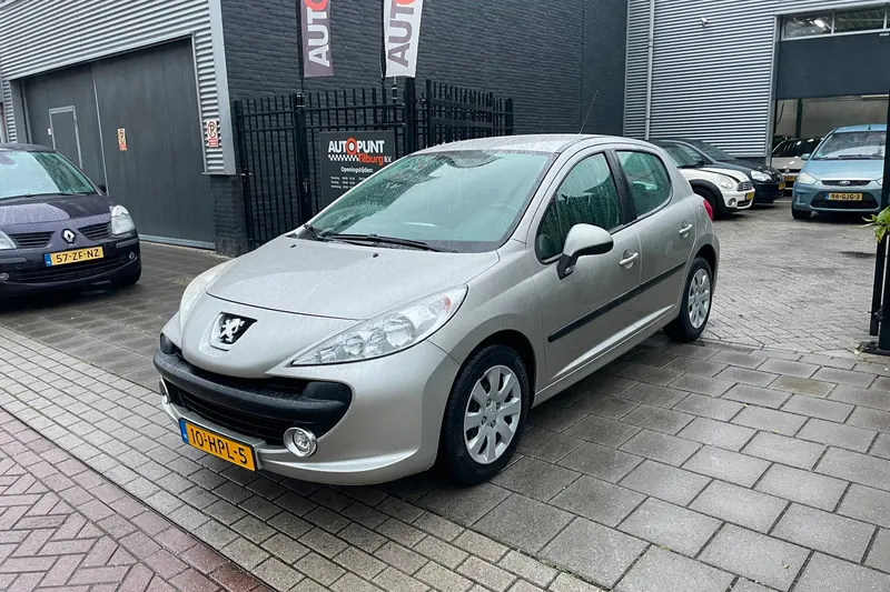 Peugeot 207 (2009)