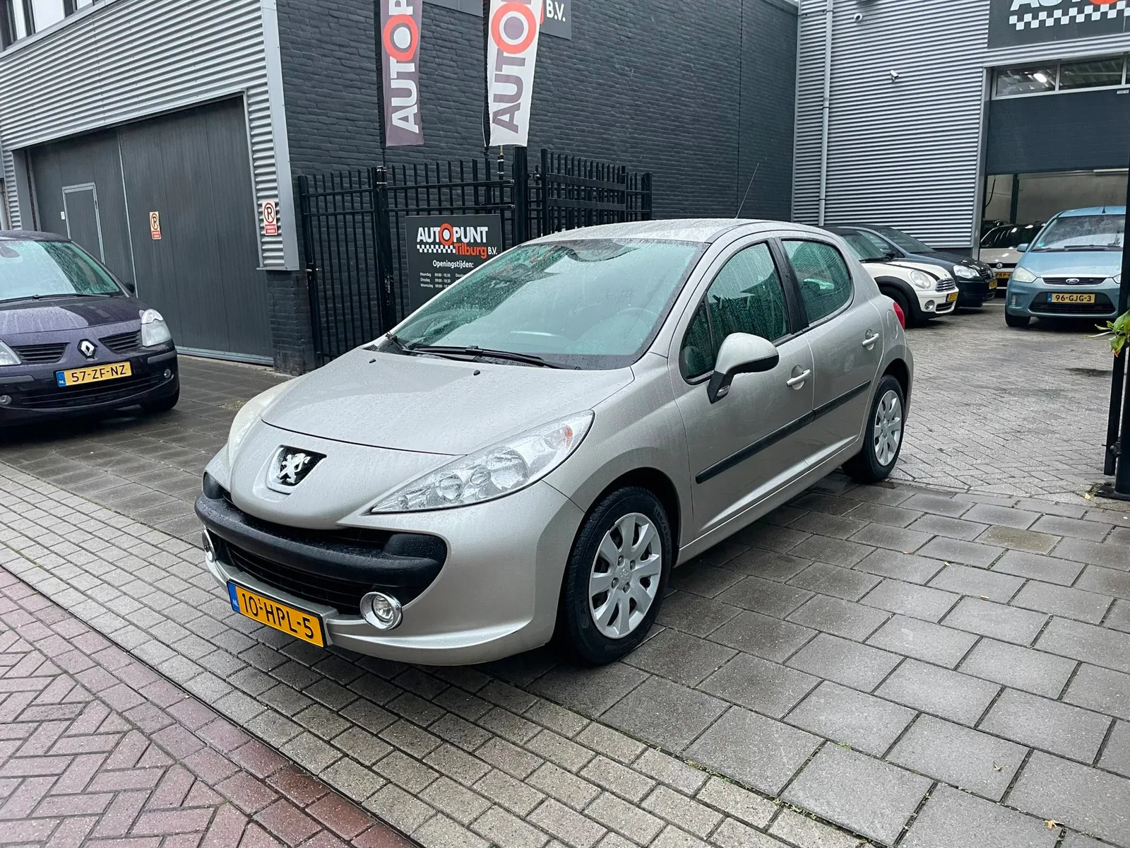 Peugeot 207 (2009) — foto 1