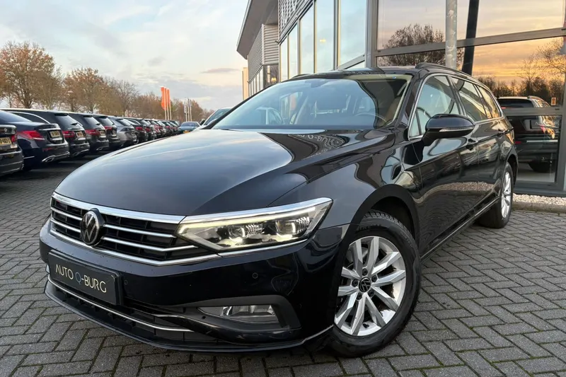 Volkswagen Passat (2022)